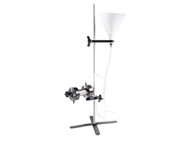 Pinhole Test Apparatus